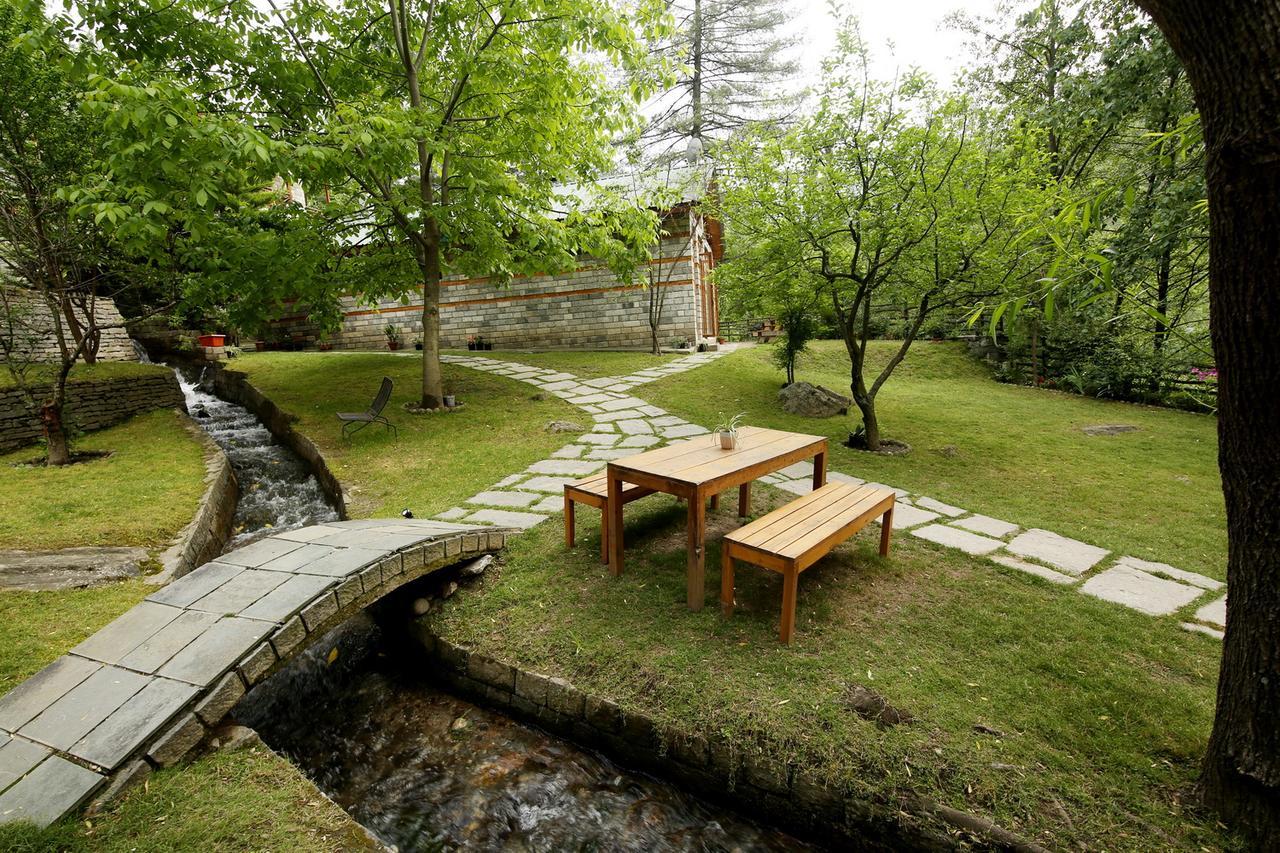 Zone Connect By The Park, Manali Hotel Exterior foto